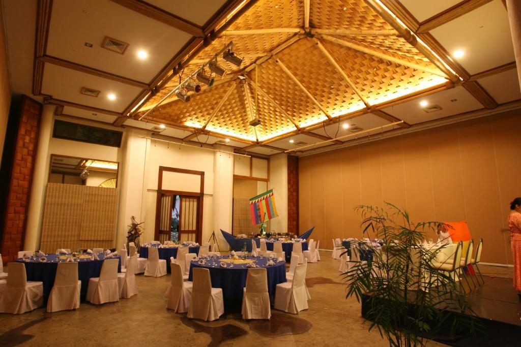 The Legend Palawan Hotel Puerto Princesa Luaran gambar