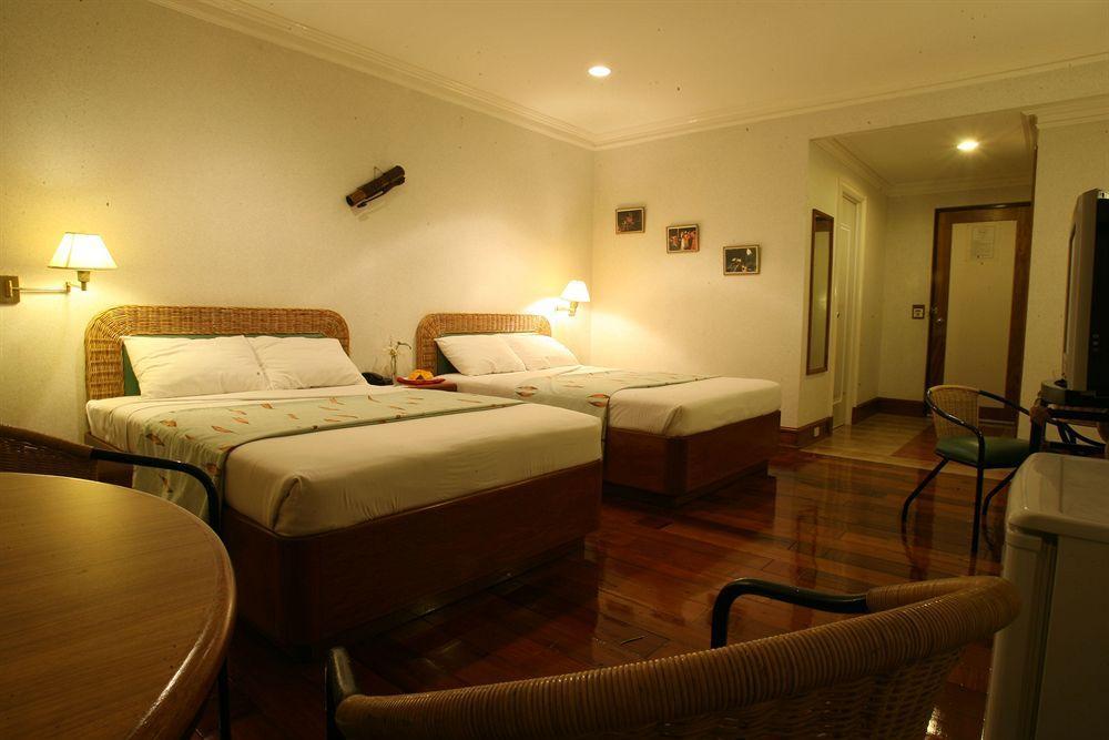 The Legend Palawan Hotel Puerto Princesa Luaran gambar