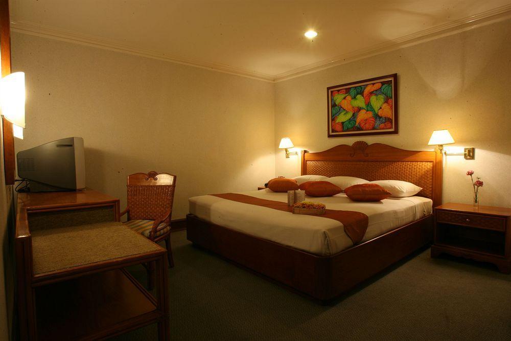 The Legend Palawan Hotel Puerto Princesa Luaran gambar