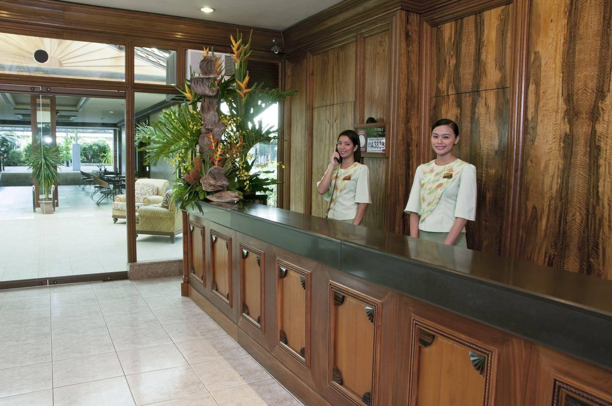 The Legend Palawan Hotel Puerto Princesa Luaran gambar